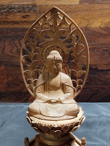 木彫 仏教美術 釈迦如来坐像 高さ27cm 緻密 彫刻