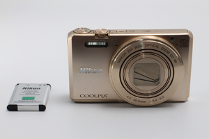 4842- ニコン Nikon COOLPIX S7000 ゴールド 20倍ズーム 1605万画素 良品