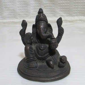 酸化真鍮製 ガネーシャ像　5.3センチ 仏像　ヒンドゥー教
