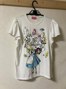 ディズニー　　 不思議の国のアリス Tシャツ