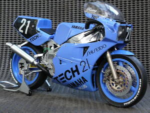 フジミ1/12　TECH21 ヤマハFZR750 85 鈴鹿8耐　完成品