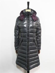 62021 Moncler ／ モンクレール MOKA フーデッド ダウンコート