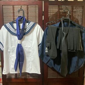 ファッション衣類　☆　廃番古着　コスプレ衣装　学生服　半袖シャツ　スカーフ　ネクタイ　スカート２種　Ｌ　ユニセックス　セーラー服