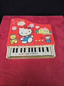 昭和　レトロ ハローキティ ピアノ 　おもちゃ　ek543y2