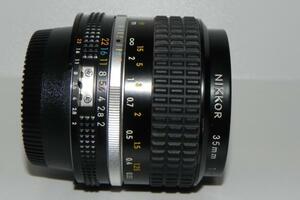 **中古良品　Nikon Ai-s 35mm/f 2 レンス゛*