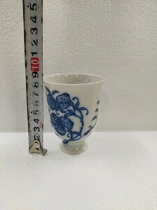 美品 中国美術 唐物 清時代 景徳鎮 乾隆年製　青花染付 煎茶碗 在銘 煎茶道具 汚れあり 古玩 茶碗 茶道具