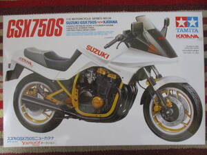 タミヤ 1/12 SUZUKI スズキ GSX750S new KATANA ニュー カタナ 刀