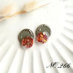 NO.266 ハンドメイド ピアス　お花 レジン 大ぶり グリーン イヤリング