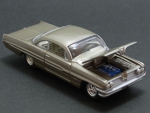 ☆日曜夜☆ルース☆1961 PONTIAC CATALINA☆INCLUDES BONUS BUMPER STICKER☆PONCHO POWER RELEASE 1☆JOHNNY LIGHTNING☆1/64