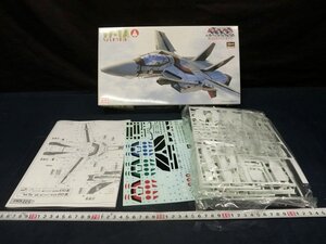 L4568 ハセガワ バルキリー vf-1A ヴァルキリー 1:72 プラモデル 未組立 紙箱 マクロス