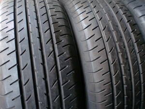 2本です。225/60R17　ヨコハマ　Bluearth　E51　深溝中古タイヤ