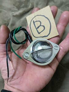 （B）送料安！定形外200円 ミニ LED テール ランプ 昭和レトロ 風 マーカー ハーレー ナックル パン ショベル チョッパー　