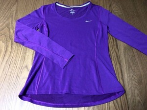 ナイキNIKE ランニング　長袖シャツ　S女性用　良デザイン　ジョギングランニング　21-0713-06