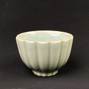 中国陶器 青磁花口杯 茶道具 青瓷 龍泉窯 古玩 唐物