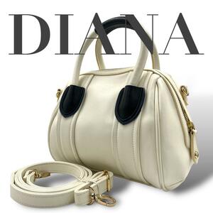 美品　DIANA ダイアナ ショルダーバッグ　2way ハンドバッグ　黒　白