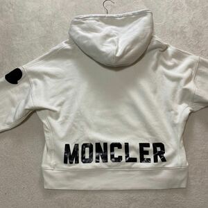 【極美品・最高峰】 MONCLER モンクレール メンズ プルオーバー パーカー フーディ バックロゴ ビッグロゴ ワッペン Mサイズ