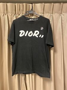 本物ディオールオムKAWSカウズTシャツDIORHOMMEディオールメン元ルイヴィトンのキムジョーンズ黒色コラボMENメンズ19ss正規品BEE刺繍S半袖T