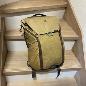 ピークデザイン エブリデイバックパック 20L 希少カラーのヘリテージタン Peak Design everyday Backpack 