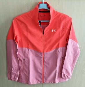 ★★★新品！UNDER ARMOUR (アンダーアーマー）レディース　ウィンドブレーカー (M：USAサイズ) 　オレンジ系×ピンク系★★★