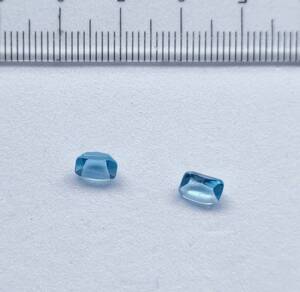 高品質綺麗ペアセット!ブルートパーズbluetopaz宝飾用スムーストップカットカボッション未使用 2.45ct 天然石ルース☆ 10 まとめて同梱可