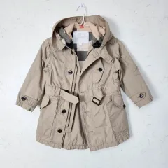 【雷市場（ポンジャン）商品韓国直送】 Burberry Kids(バーバリーキッズ) 4y トレンチコート