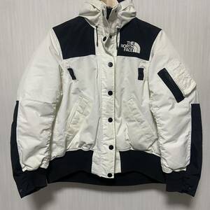 超美品 S Sacai THE NORTH FACE bomber jacket ダウンジャケット ノースフェイス カーキ　ボンバー ホワイト mountain マウンテン