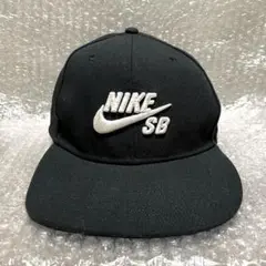 NIKE SB キャップ 黒 ブラック 刺繍ロゴ