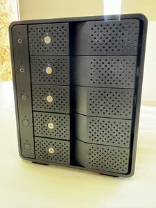 【正常動作品/中古】10TB(2TB×5台)搭載済み センチュリー 裸族のカプセルマンション 5BAY (CRCM535U31CIS) HDDケース