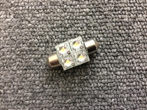 送料込 汎用 LED ルームランプ ホワイト ver1 12V 1.7cmX1.7cm 車内 車 カー用品 カスタム 部品 パーツ ライト 明るい おしゃれ 交換 純正