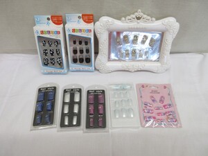 10Y020 【 長期保管・未使用品 】 デザインネイルチップ 色々まとめて 全８点セット 現状渡し