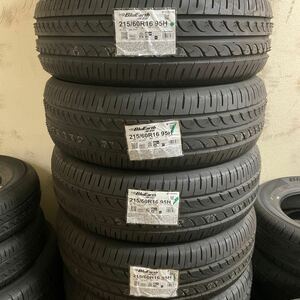 ヨコハマ215/60R16 未使用　2021年　4本セット:32000円