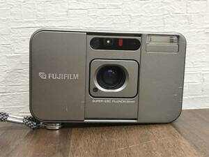 H1067 FUJIFILM 富士フイルム CARDIA mini TIARA / SUPER-EBC FUJINON 28mm コンパクトフィルムカメラ 動作確認済み