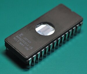 富士通 MBM27C512-15 (EPROM) [管理:SA1395]