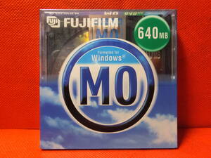 FUJIFILM 富士写真フィルム　MOディスク　640MB　3.5型　Windowsフォーマット済　日本製　MOR-640WN D1P　フィルム未開封