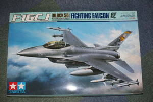 タミヤ 1/32 ロッキード・マーチン F-16CJ ファイティング ファルコン［BLOCK 50］ ※ゆうパック１２０サイズ