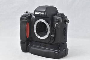 Nikon ニコン F100 ボディ＋MB-15 バッテリーパック