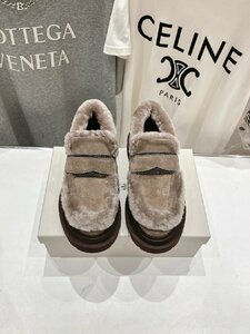 BRUNELLO CUCINELLI ブルネロクチネリ レディース ローファー ベージュ厚底 おしゃれ 裏起毛 パンプス スエード 5-40サイズ選択可能 rm0542