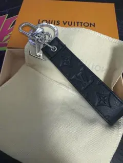 新品、未使用品 Louis Vuitton キーホルダー