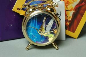 即決　ティンカーベル　 ディズニー75周年記念　最高級17石　卓上時計　ピーターパン　ディズニー