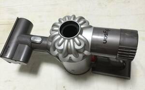 dyson ダイソン　クリーナー　DC61