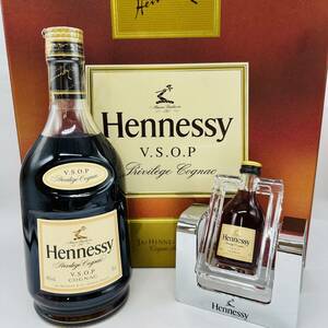 Hennessy ヘネシー V.S.O.P プレヴィレッジ COGNAC コニャック 700ml 金ラベル ミニボトルセット 古酒 1765 未開封 箱付き 1円出品 