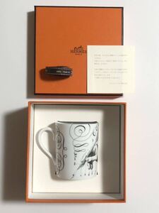 希少 未使用 HERMES 2002年 マグ エルメス マグカップ コップ 食器 ハンド モチーフ 2002 限定 付属品 リボン 箱