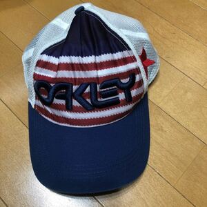 オークレイ　OAKLEY メッシュキャップ