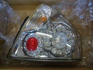 4382●Y50　フーガ　オプション　クリア　テールライト　LED　220-63786　ASSY　右　新車時外　新品未使用