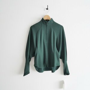 2022 / 未使用 / Mame Kurogouchi マメクロゴウチ / High Neck Zipup Jersey Top - green トップス 1 / MM22FW-JS032 / 2212-0922