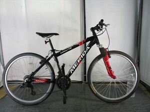 Ｄ577★　20000円★整備済み スポーツ中古自転車 MERIDA　ブラック　26インチ　41ｃｍ【マウンテンバイク】入札お待ちしております(*^▽^*)