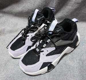 未使用 Reebok リーボック FU7879 AZTREK DOUBLE MIX 22.5