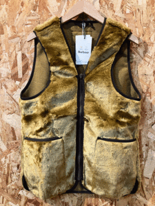 ★BARBOUR FUR LINER VEST /SIZE.38