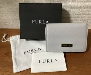 正規品★フルラ★FURLA★三つ折り★財布★カード入れ 小銭入れ 定期入れ★コンパクト ウォレット★薄い水色ブルー★保存袋箱付★レディース