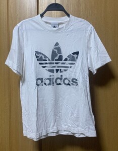 adidas 半袖Tシャツ　サイズM